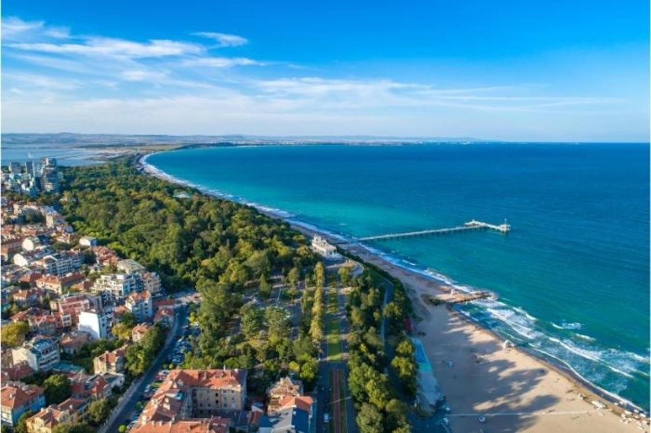 Salt Lake Aparthotel Pomorie Exterior photo