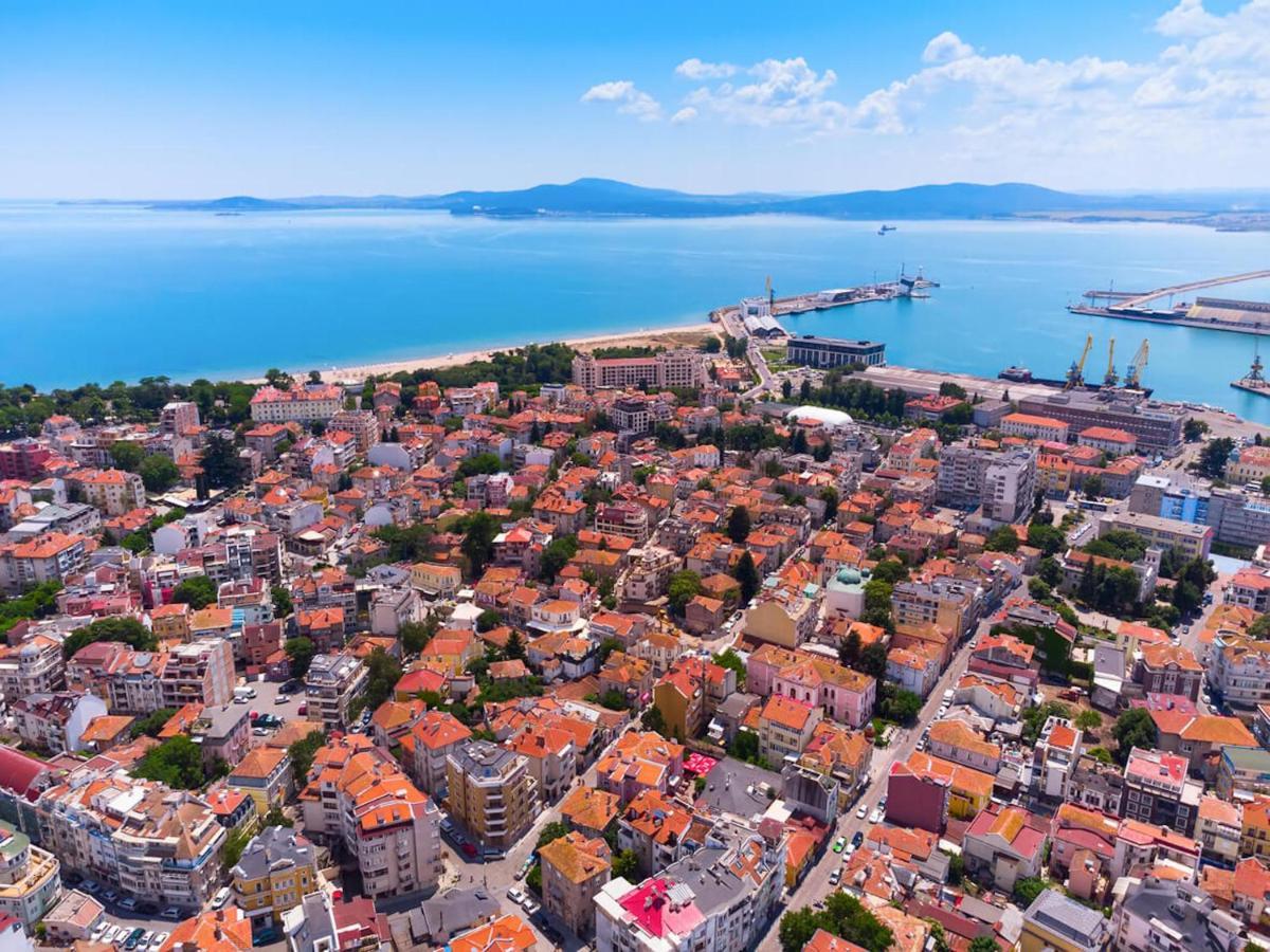 Salt Lake Aparthotel Pomorie Exterior photo
